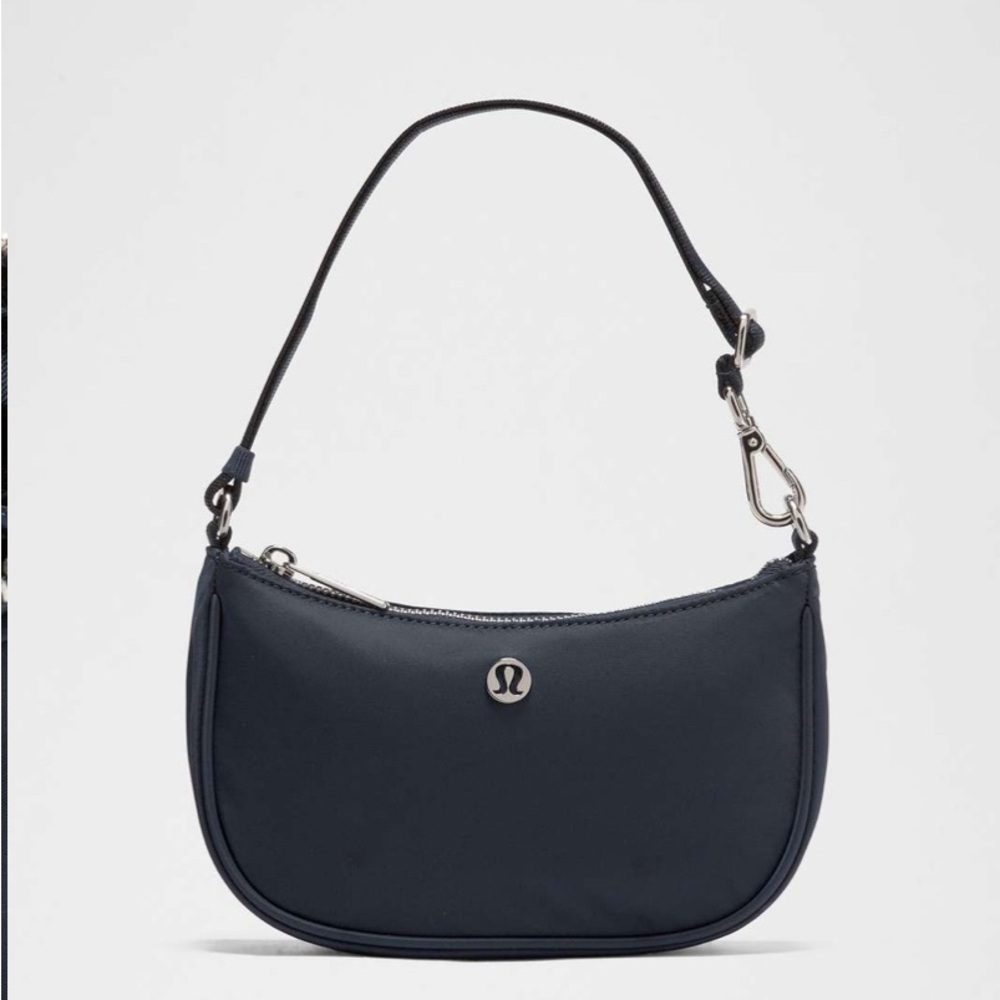 Lululemon City Essentials Mini Shoulder Bag 1L True Navy